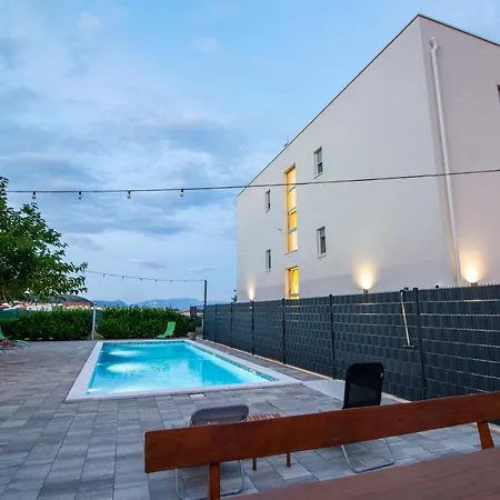 Bulli Apartman Trogir